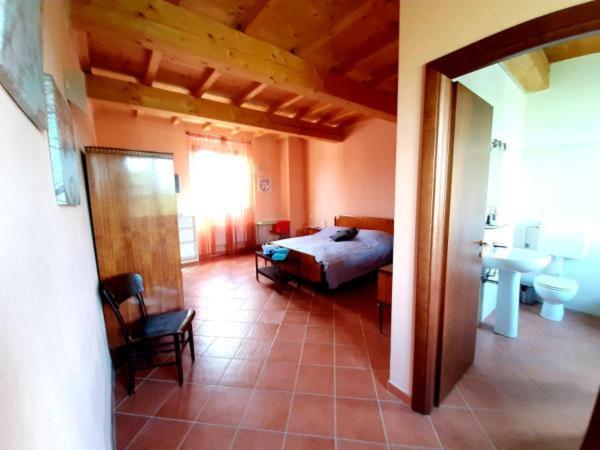 La Cascina Del Sole Hostel Rivarolo del Re ed Uniti Buitenkant foto