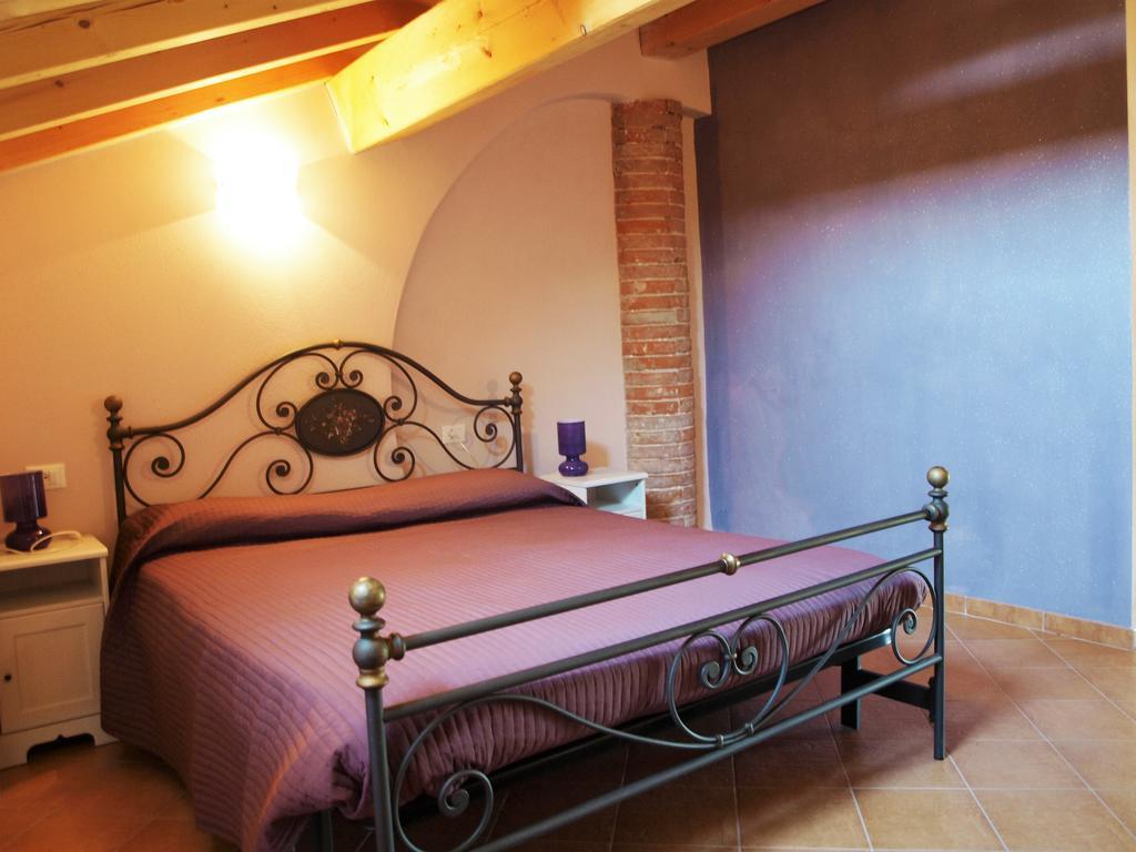 La Cascina Del Sole Hostel Rivarolo del Re ed Uniti Buitenkant foto