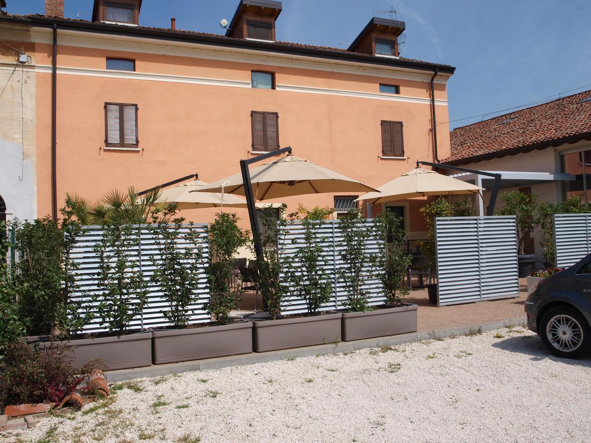 La Cascina Del Sole Hostel Rivarolo del Re ed Uniti Buitenkant foto
