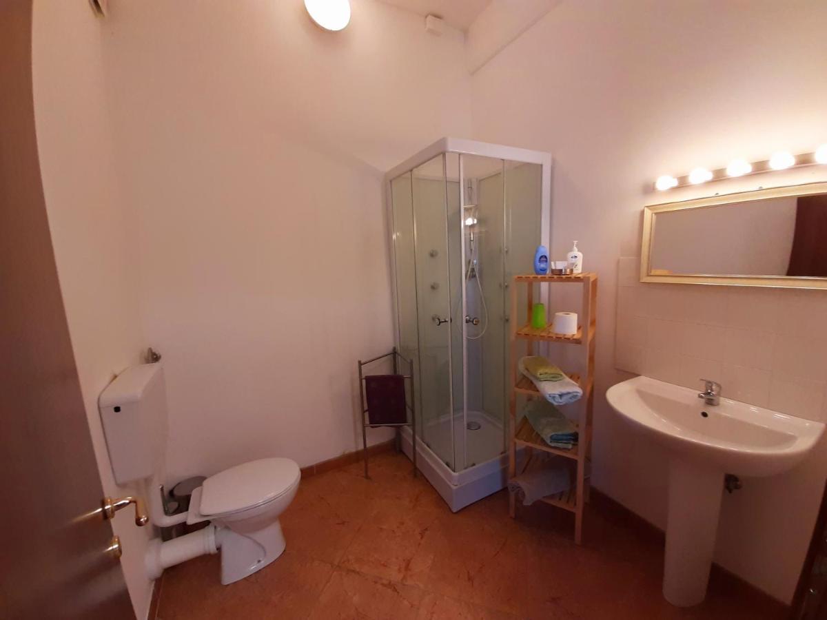 La Cascina Del Sole Hostel Rivarolo del Re ed Uniti Buitenkant foto
